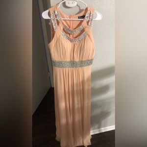 elegant dress for parties, can be used by pregnant women too,